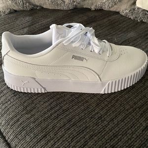 Puma tennis shoes